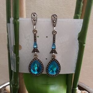 Elegant Blue Drop Earrings